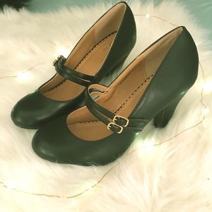 Mary Janes Size 7 Women's Shoe